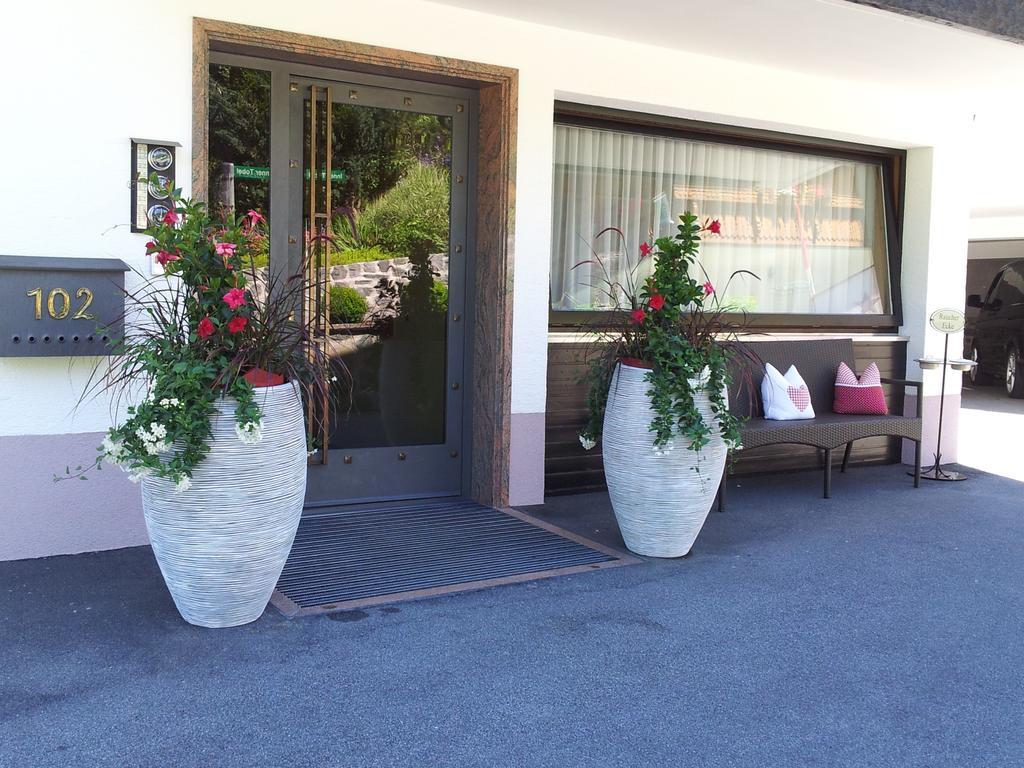Alpenpension Maderer Gaschurn Rum bild