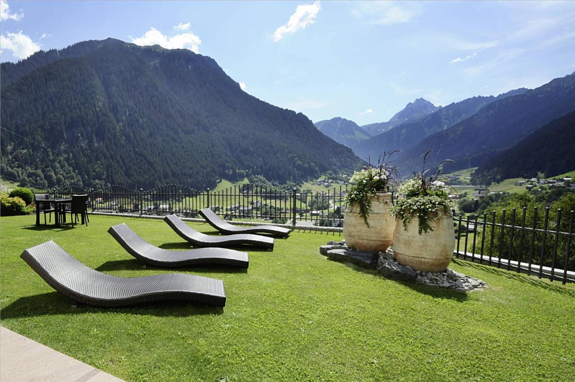 Alpenpension Maderer Gaschurn Exteriör bild